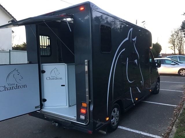 vans 2 chevaux occasion