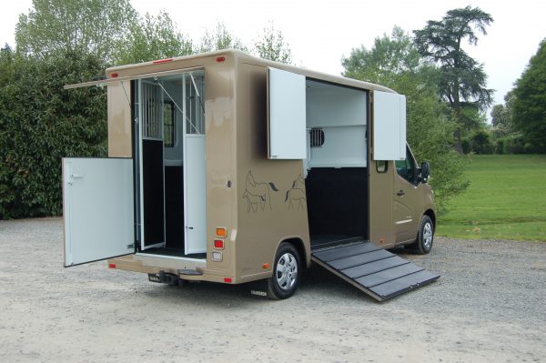 VL STALLE EQUINOX CHARDRON