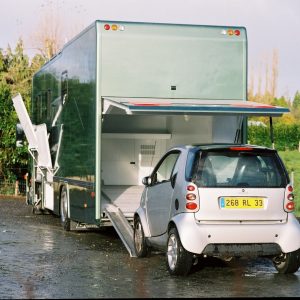 Vans Chardron camping cars haut de gamme avec garage pour voiture