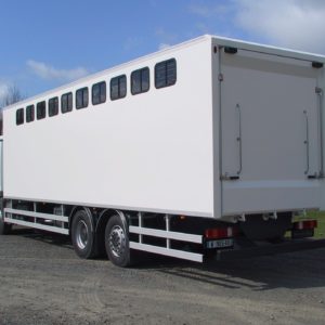Vans Chardron 10 chevaux avec espace sellerie