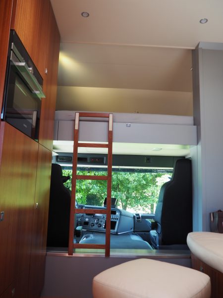 Vans Chardron 6 chevaux et appartement