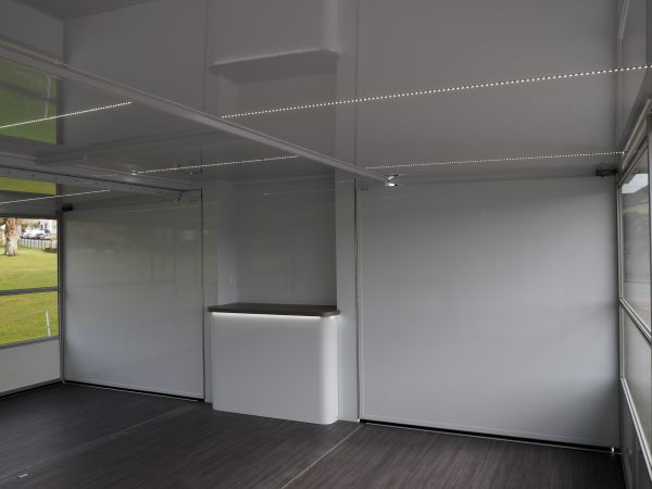 Vans Chardron véhicule événementiel remorque extensible de 30m²