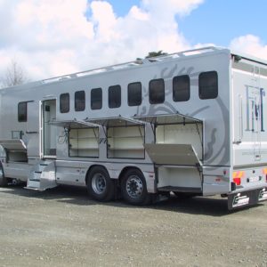 Vans Chardron 7 chevaux et appartement