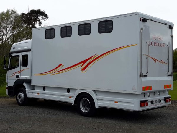 Vans Chardron 4 chevaux avec espace sellerie