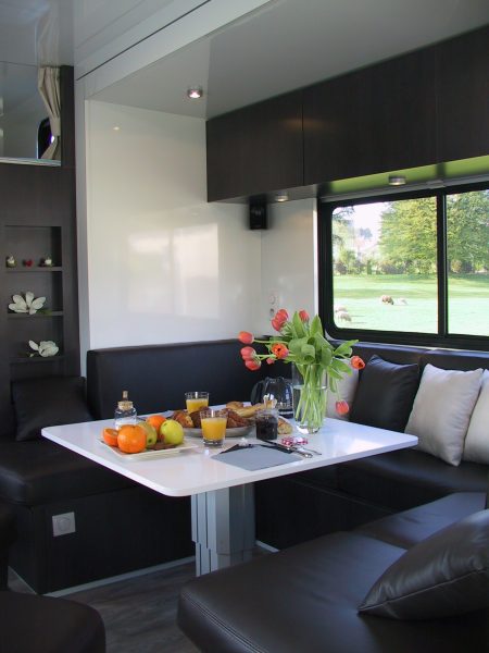 Vans Chardron 7 chevaux et appartement