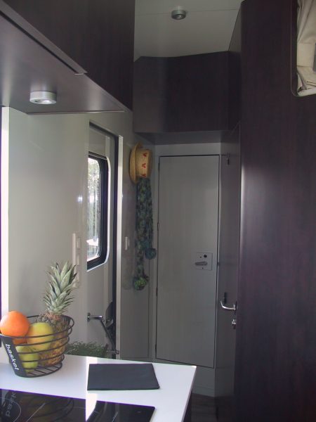 Vans Chardron 7 chevaux et appartement