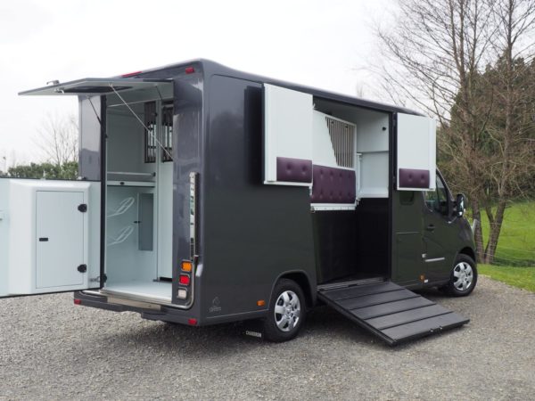 VL STALLE EQUINOX CHARDRON